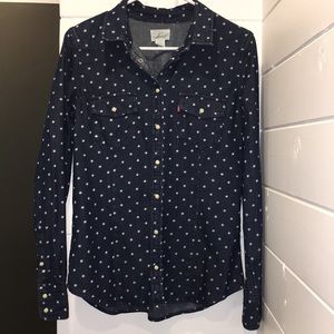 Levi’s Button Up Shirt